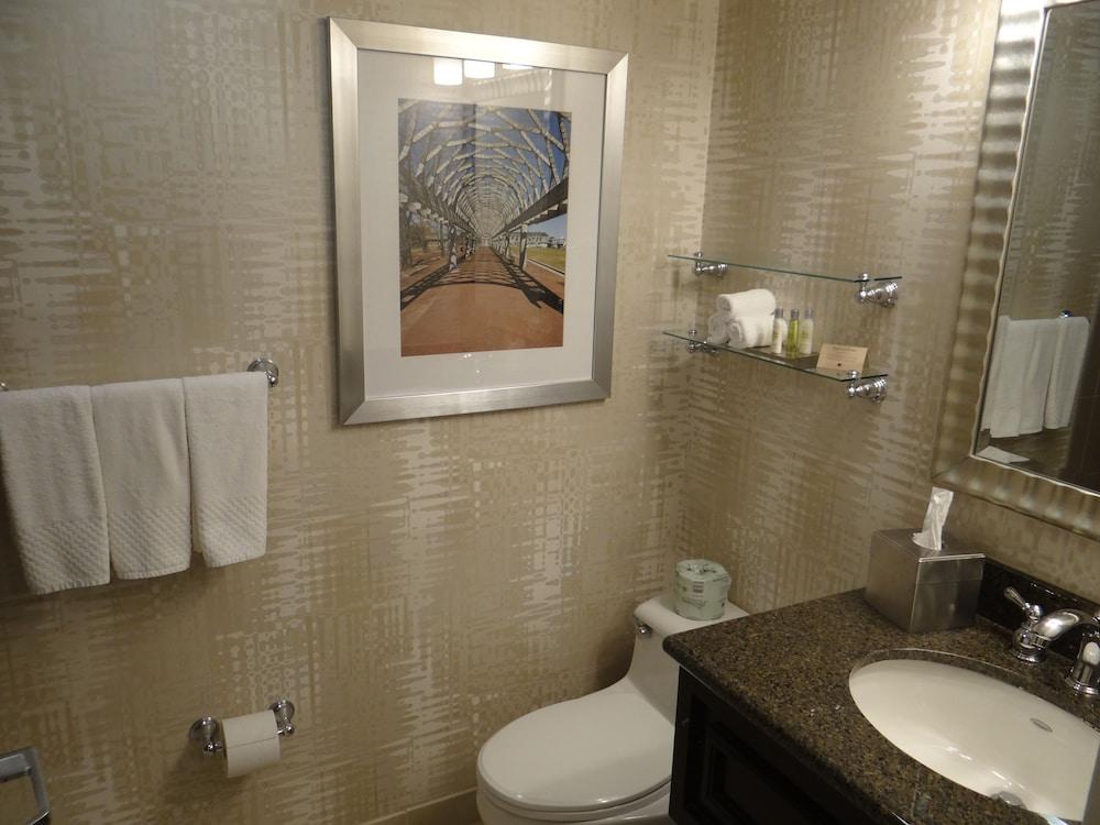Doubletree By Hilton Boston/Westborough Hotel Екстериор снимка