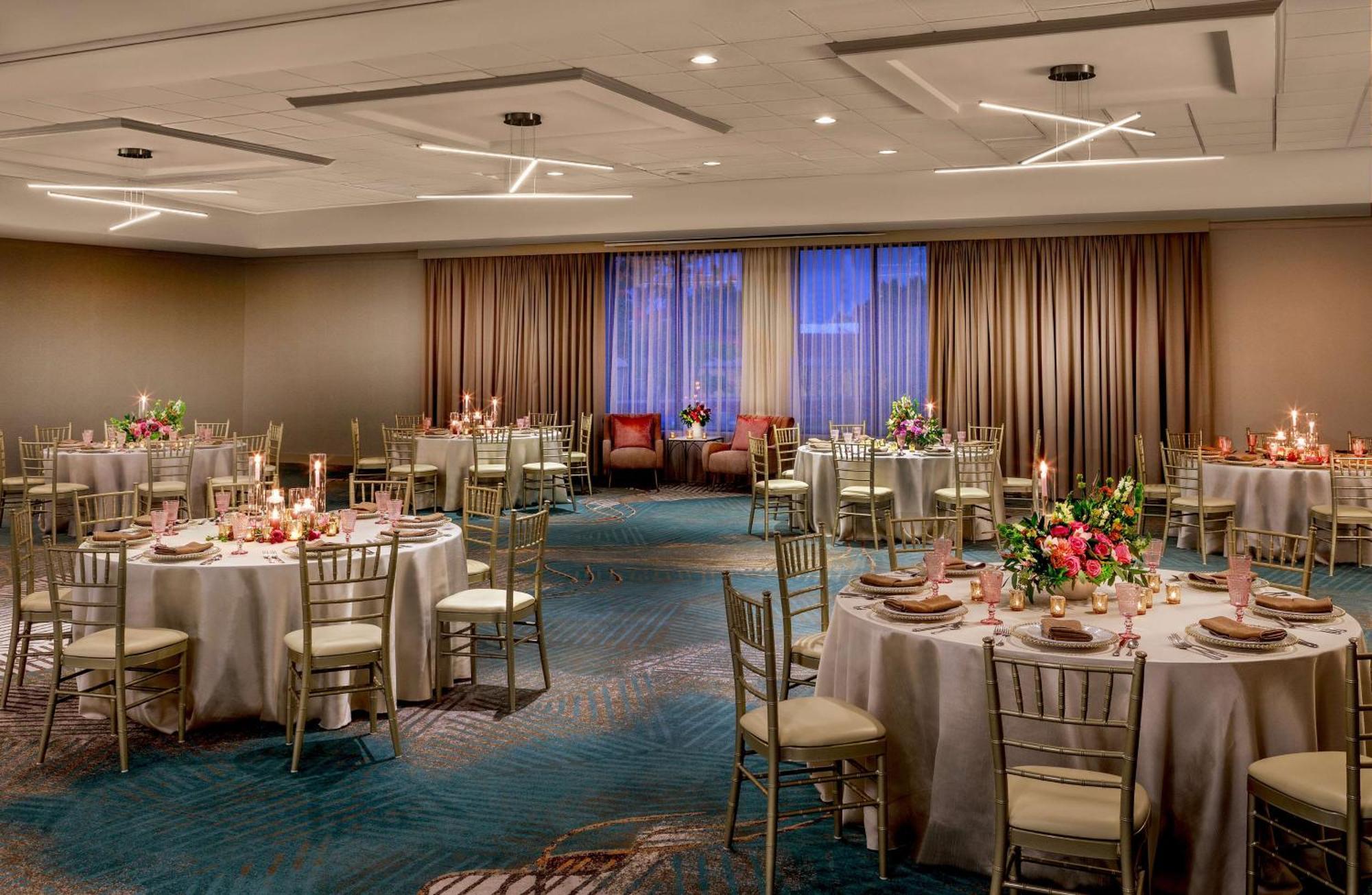 Doubletree By Hilton Boston/Westborough Hotel Екстериор снимка