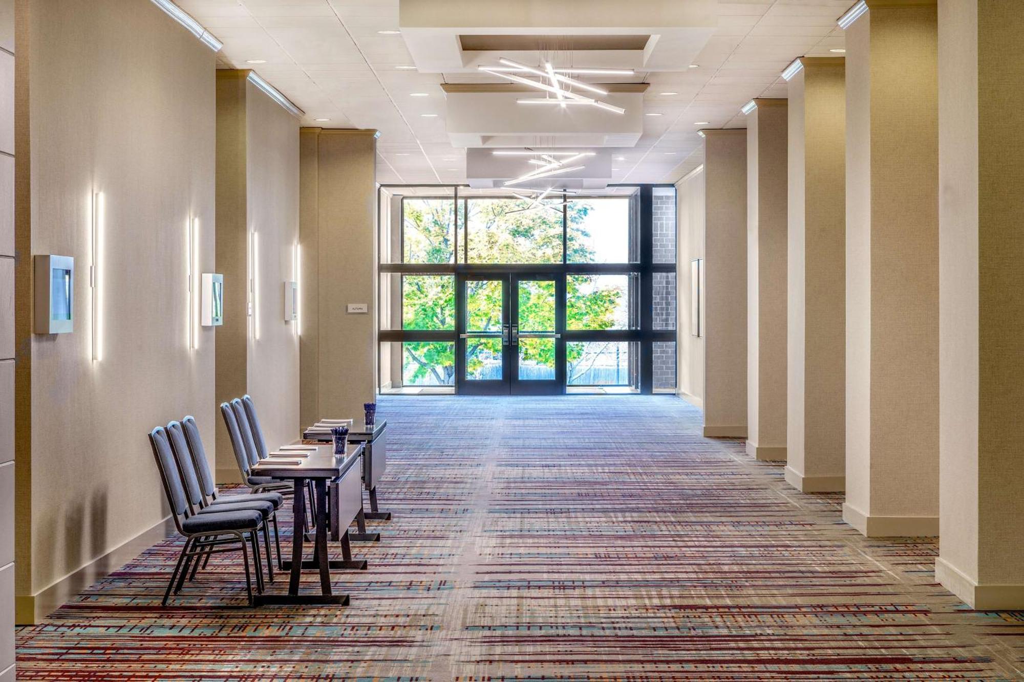 Doubletree By Hilton Boston/Westborough Hotel Екстериор снимка